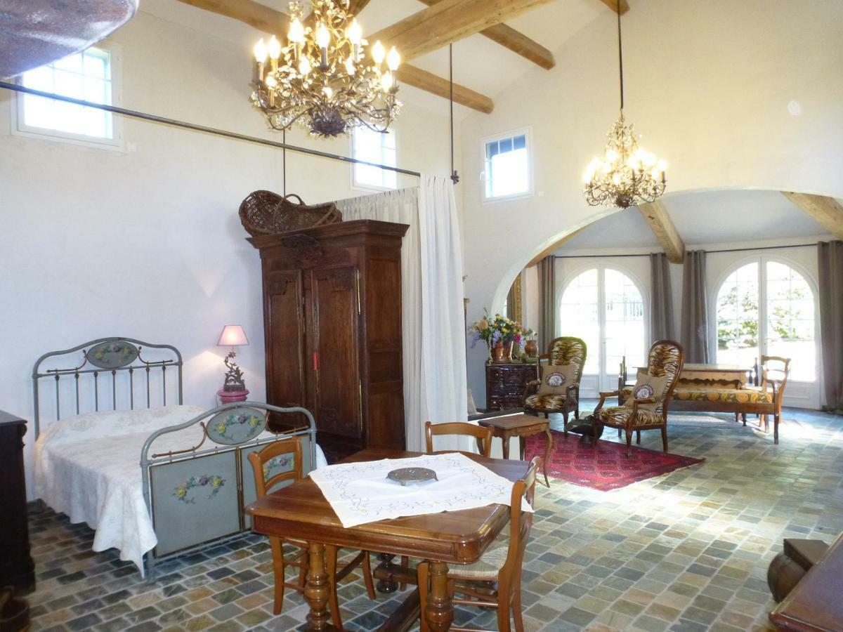 Residence A Merula Кальви Экстерьер фото